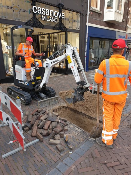 Bobcat E10e Excels in Inner City Work in the Netherlands